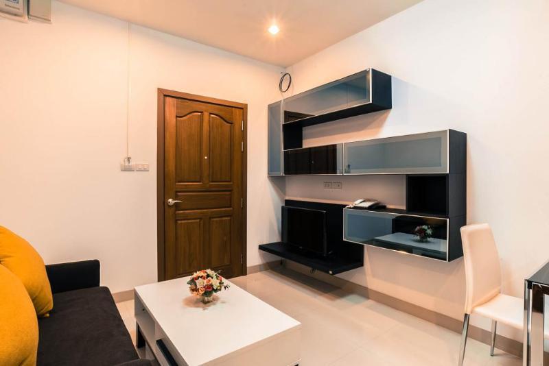 V-Twin Donjan Service Apartment Chiang Mai Extérieur photo